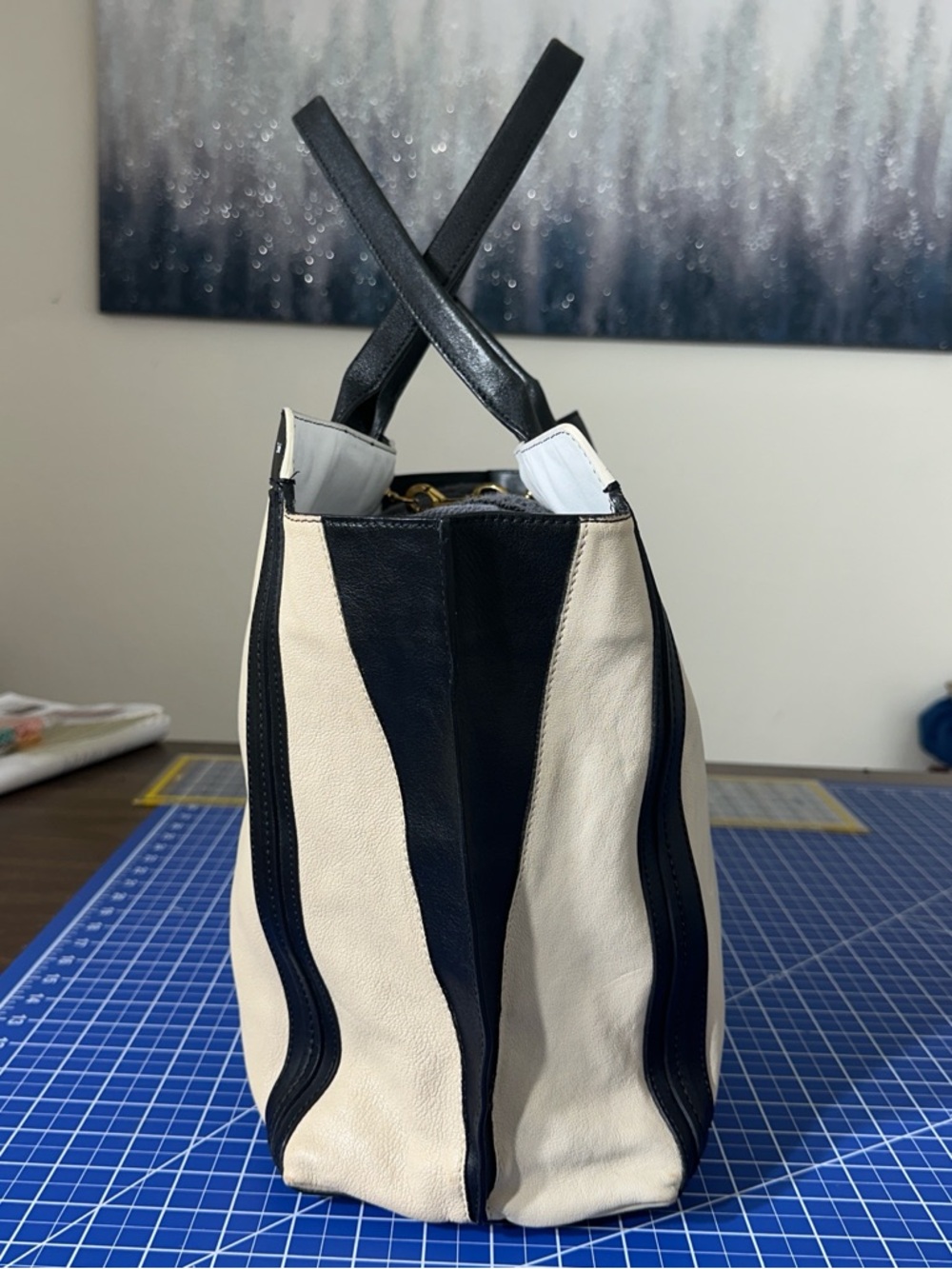 ✨ CHLOE "Alison" Large Calfskin Tote | Premium Suede Interior, Free Shipping!📦 - Picture 5 of 10
